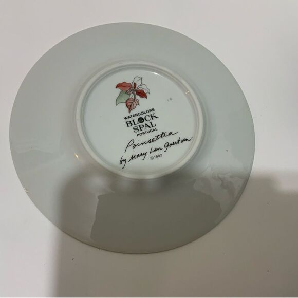 2 Block Spal 6” BREAD & BUTTER Plate Poinsettia Christmas Mary Lou Goertzen - Picture 2 of 7